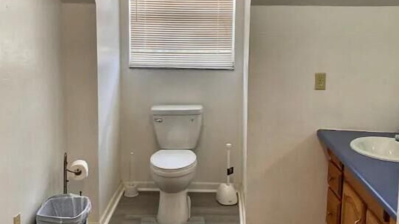 Photo of Bathroom in Walker's Island