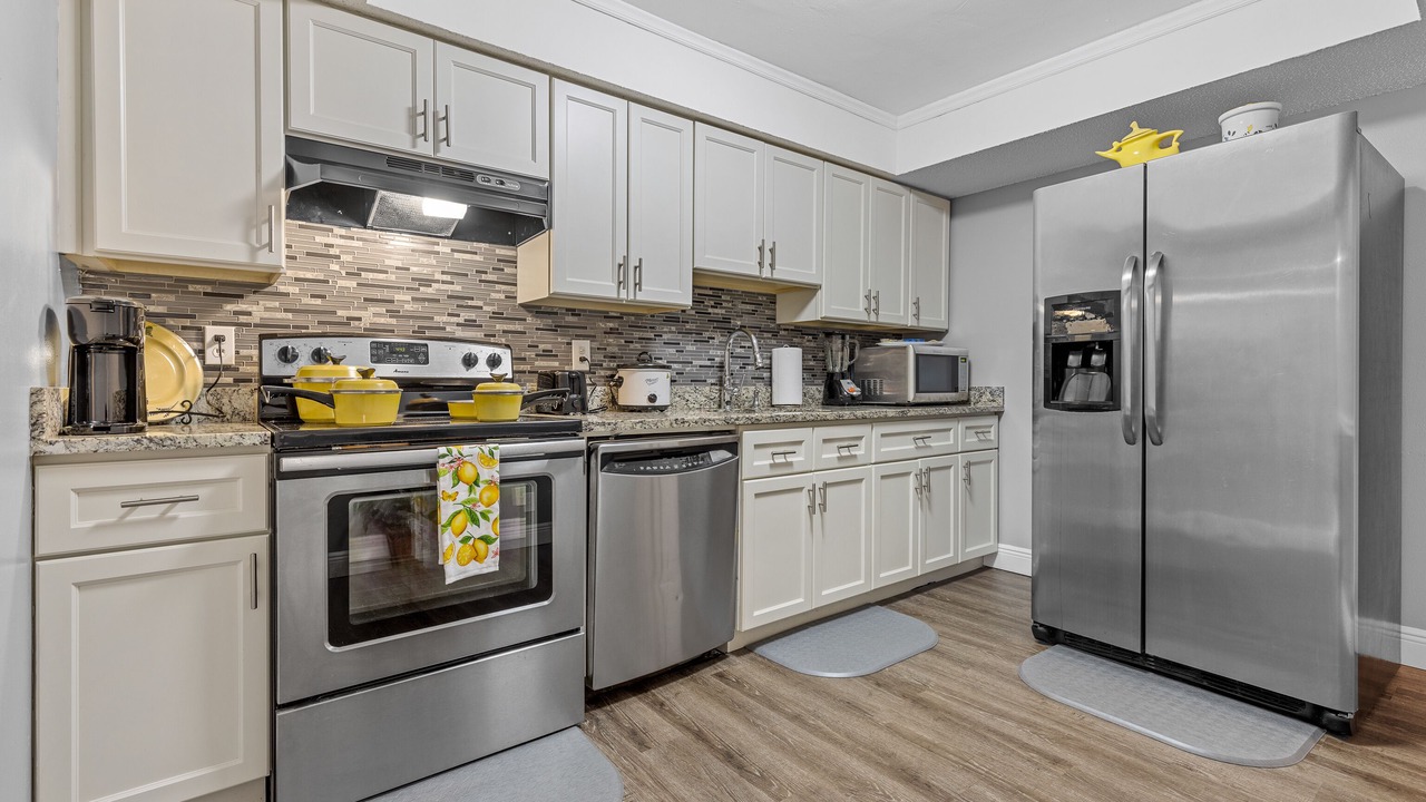 Photo of Kitchen in Pineapple Grove Arts District