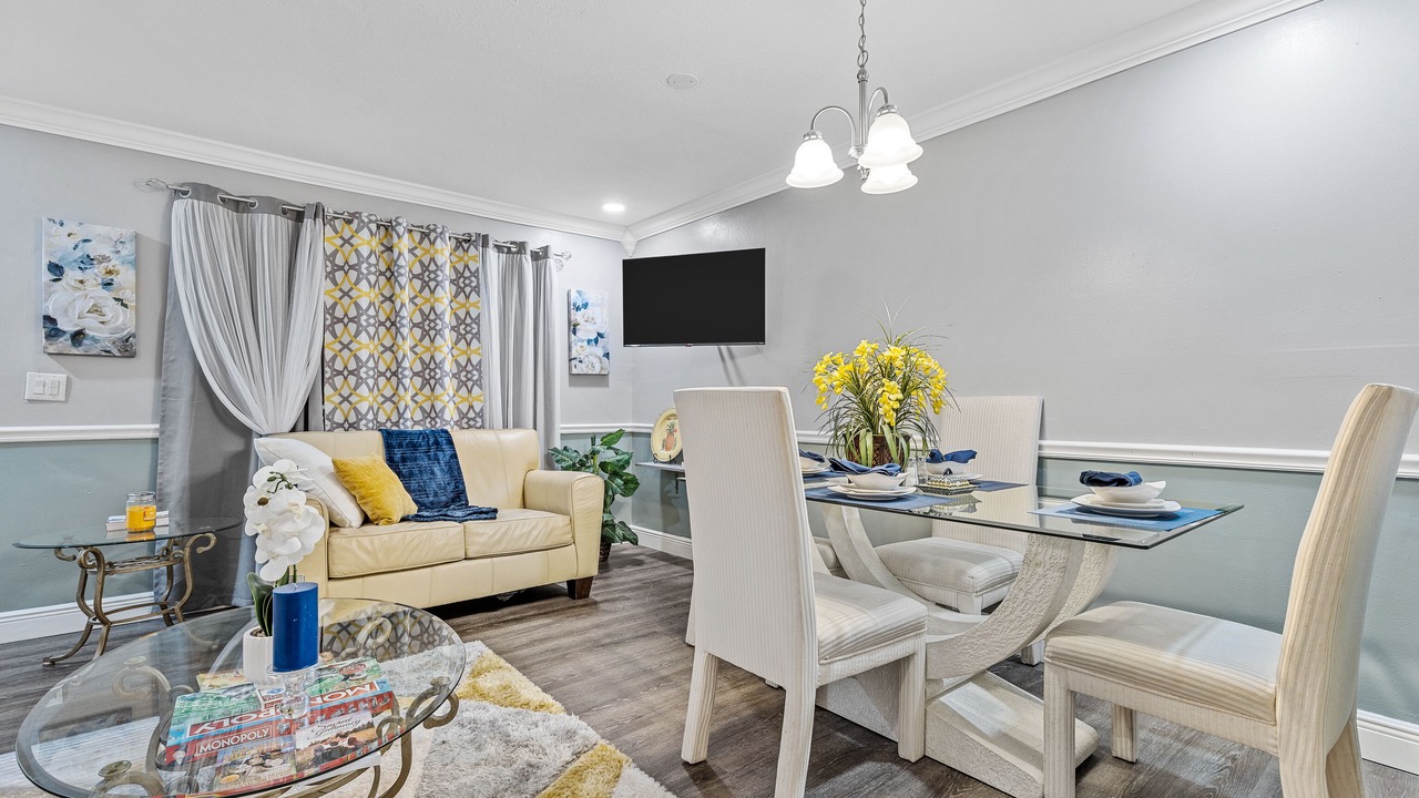 Photo of Livingroom in Pineapple Grove Arts District