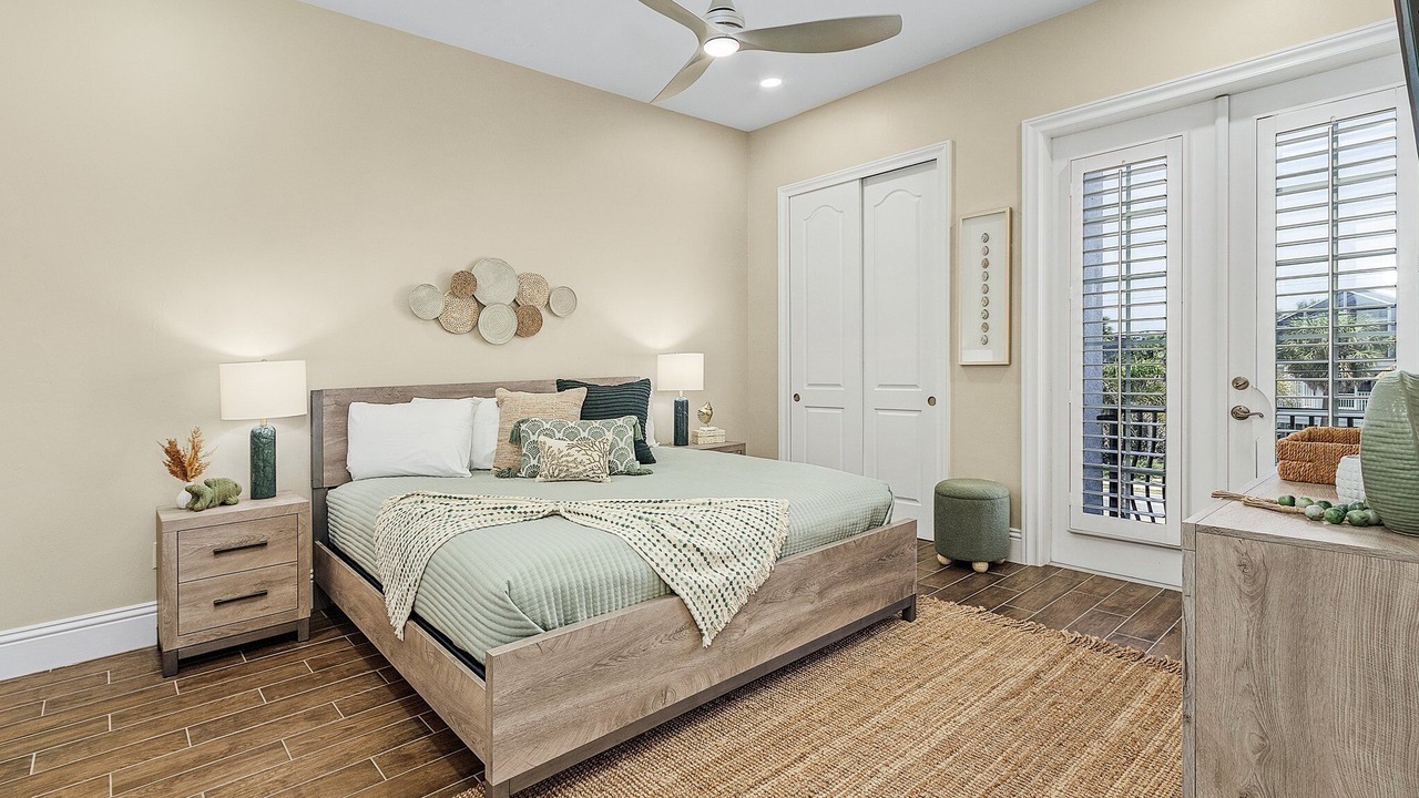 Photo of Bedroom in Mid Island