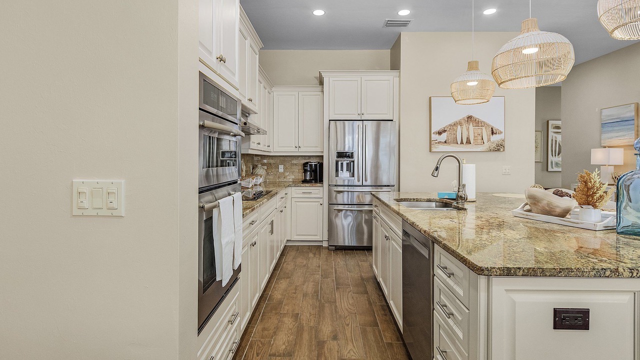 Photo of Kitchen in Mid Island