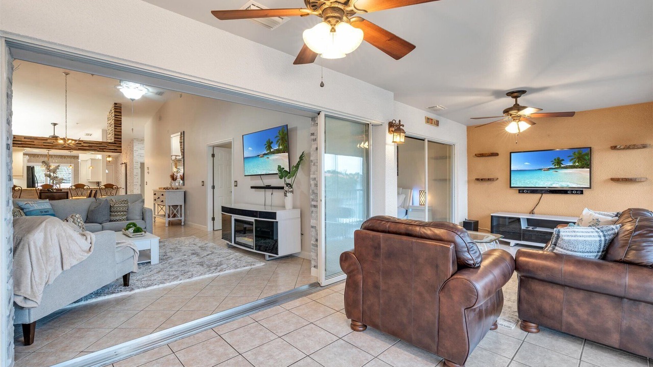 Photo of Livingroom in Naples