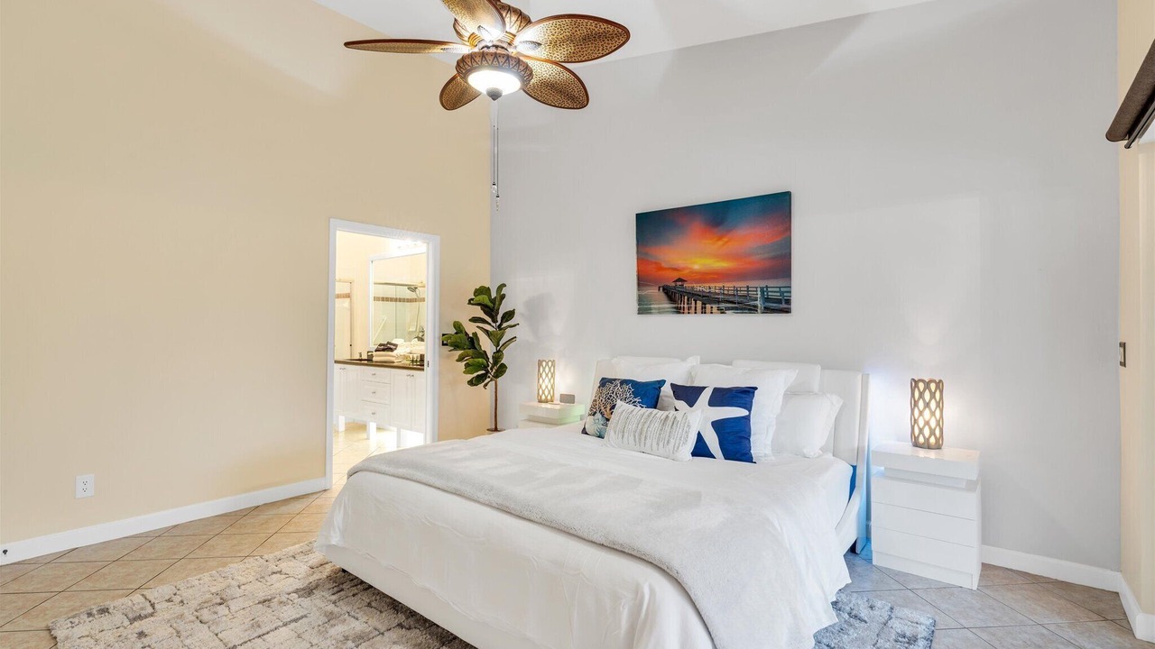 Photo of Bedroom in Naples