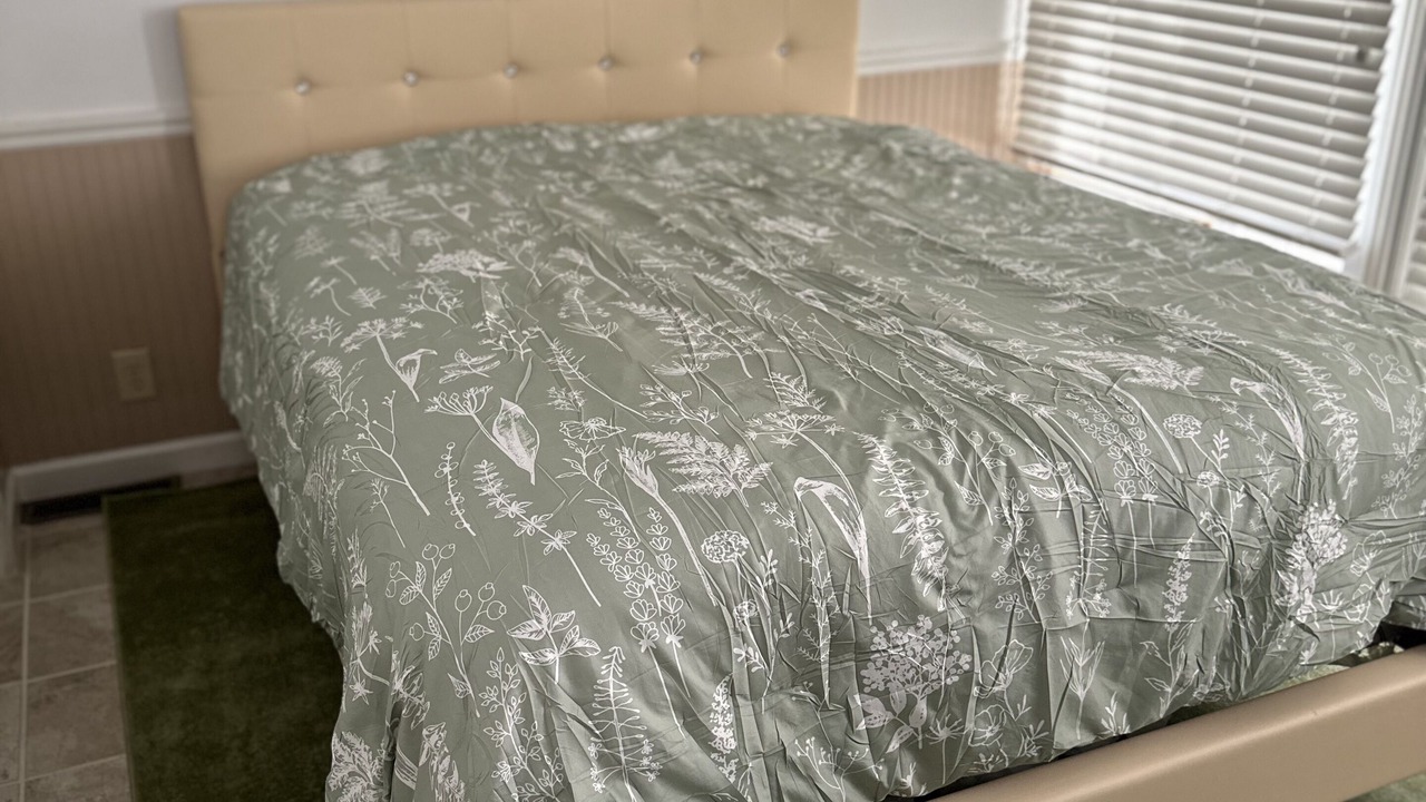 Photo of Bedroom in Tuscany Cove