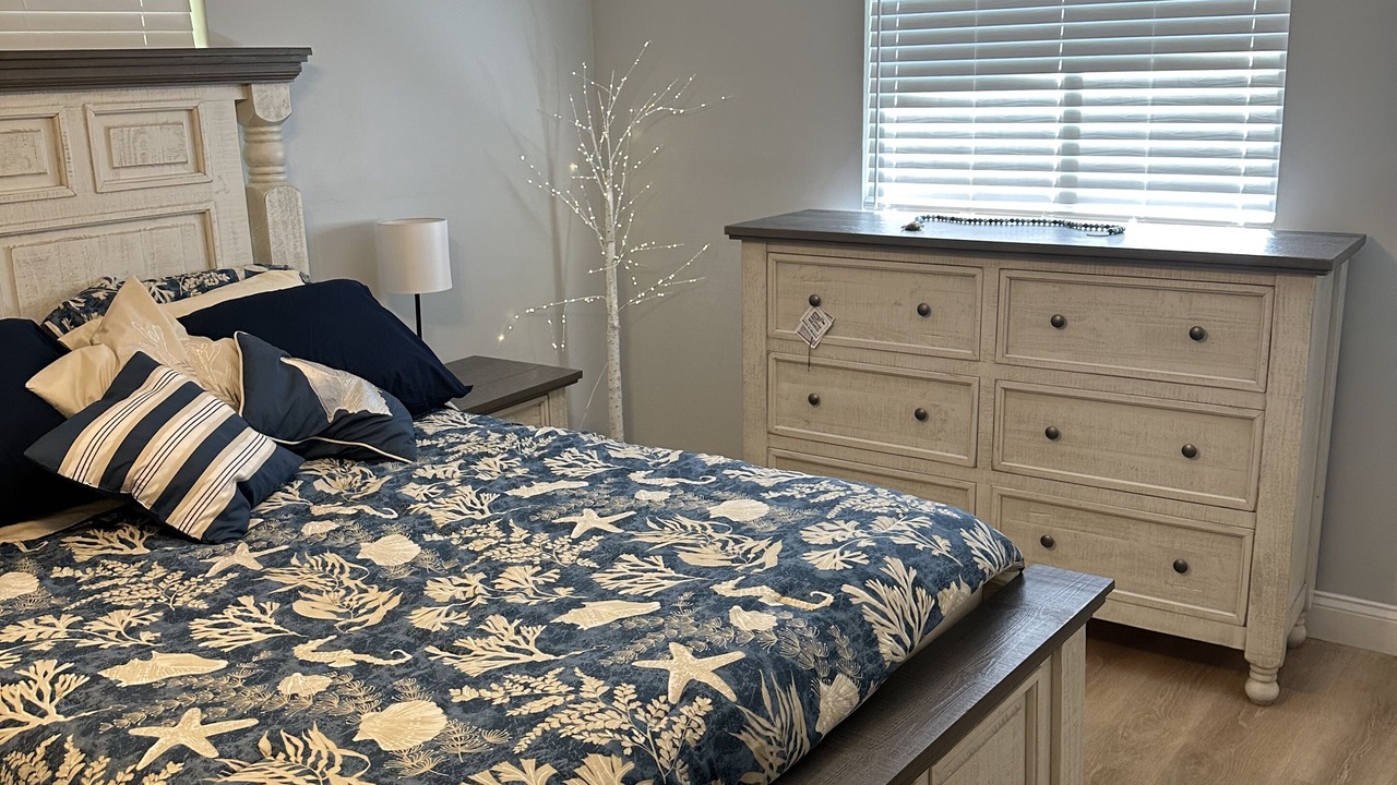 Photo of Bedroom in Florida Shores