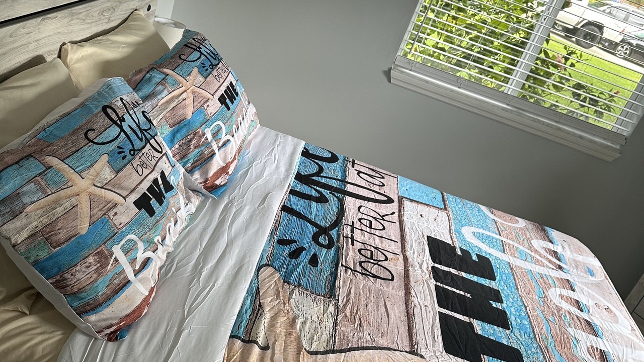 Photo of Bedroom in Florida Shores