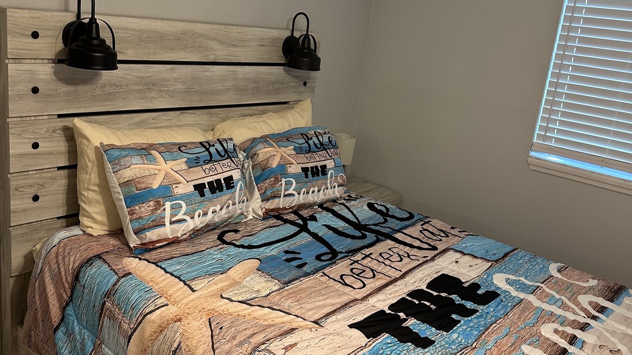 Photo of Bedroom in Florida Shores