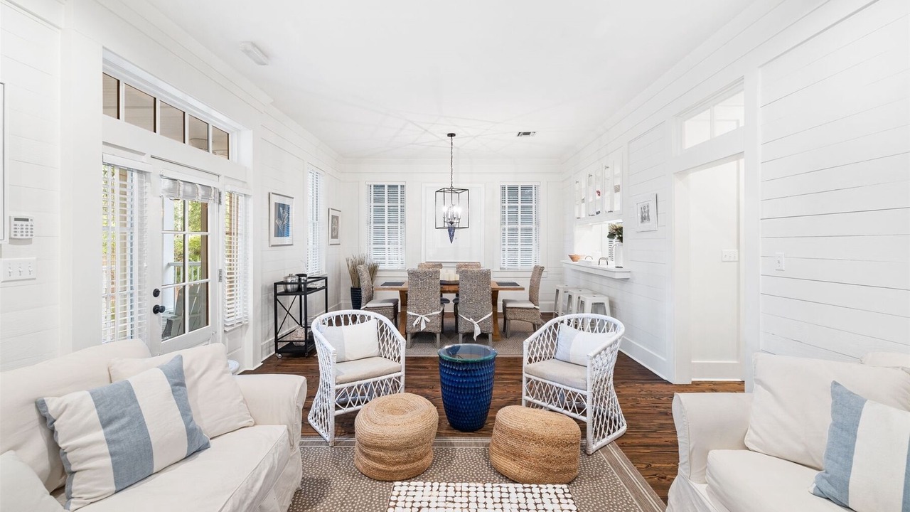 Photo of Livingroom in Cottage District