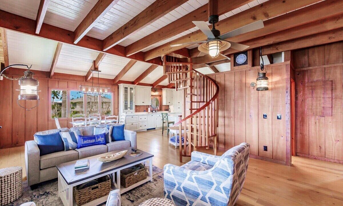 Photo of Livingroom in Everglades City