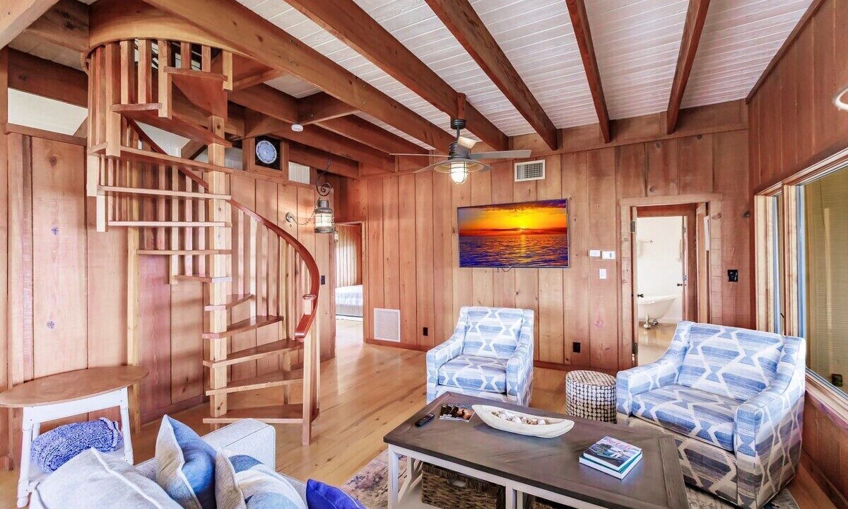 Photo of Livingroom in Everglades City