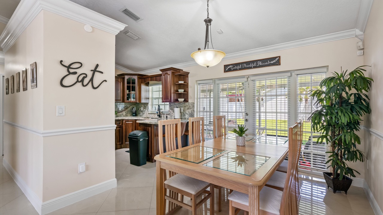 Photo of Livingroom in Cutler Bay