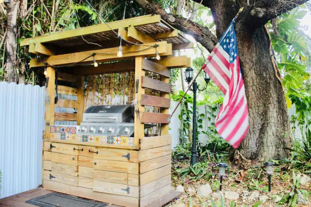 Photo of Outdoor in Northeast Coconut Grove