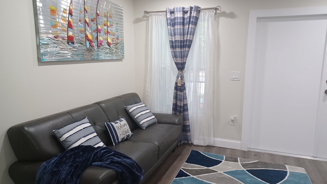 Photo of Livingroom in Highland