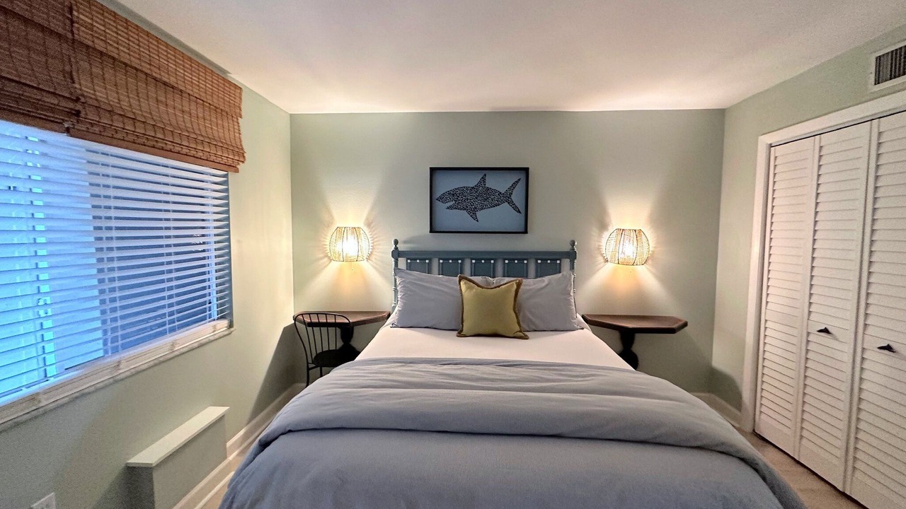 Photo of Bedroom in Golden Beach