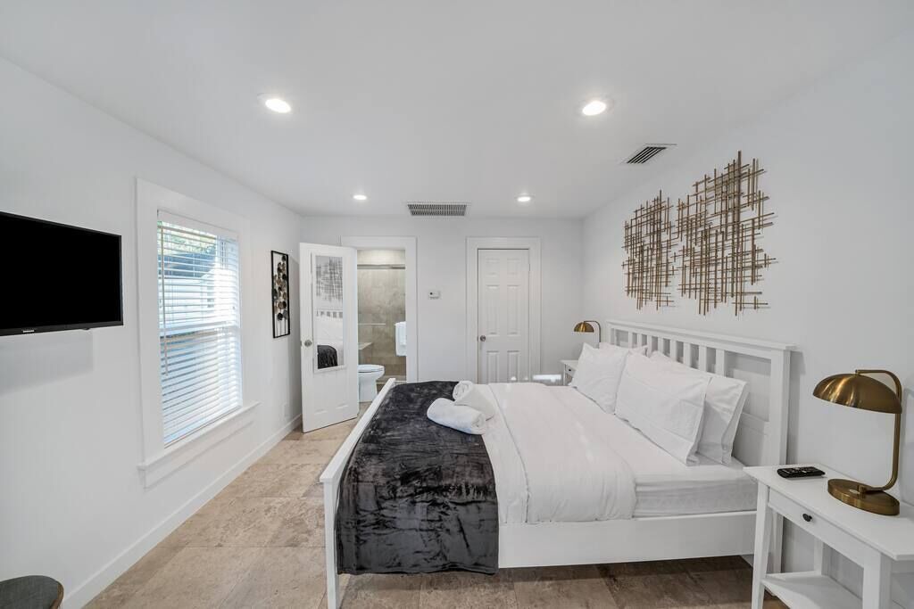 Photo of Bedroom in Southwest Coconut Grove