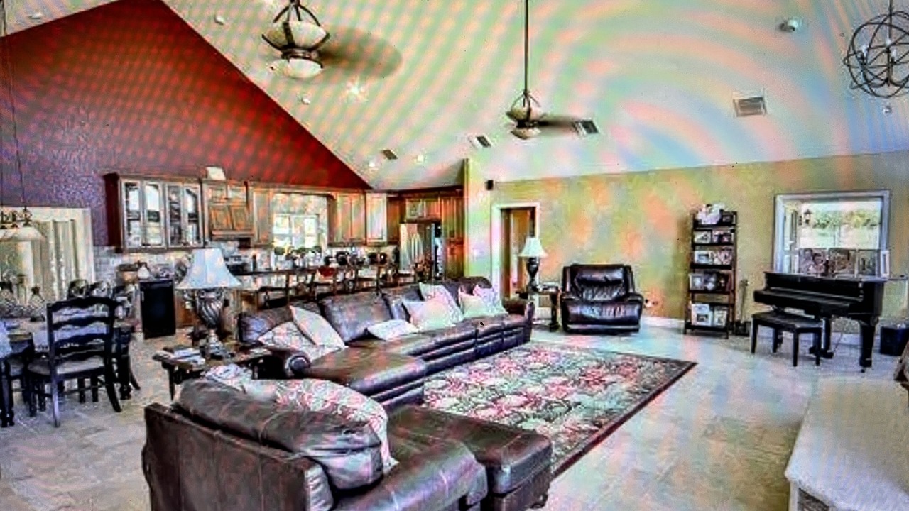 Photo of Livingroom in Highland