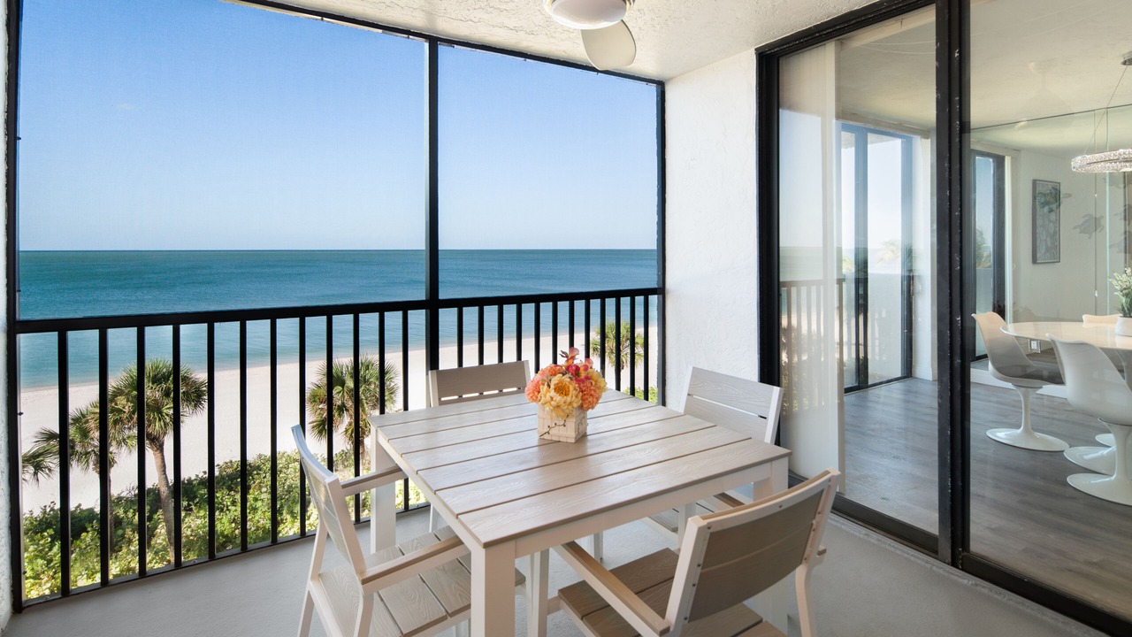 Photo of Outdoor in Vanderbilt Beach