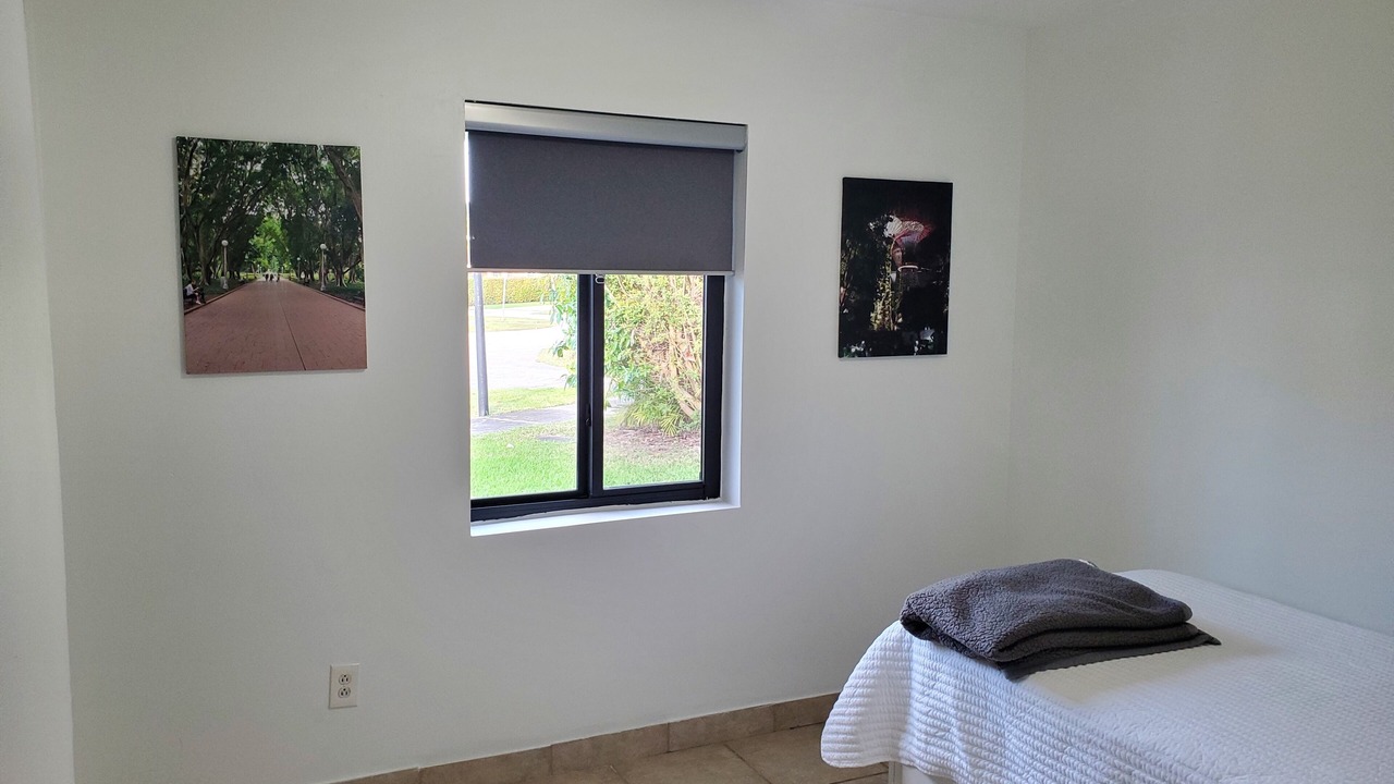 Photo of Bedroom in Kendale Lakes