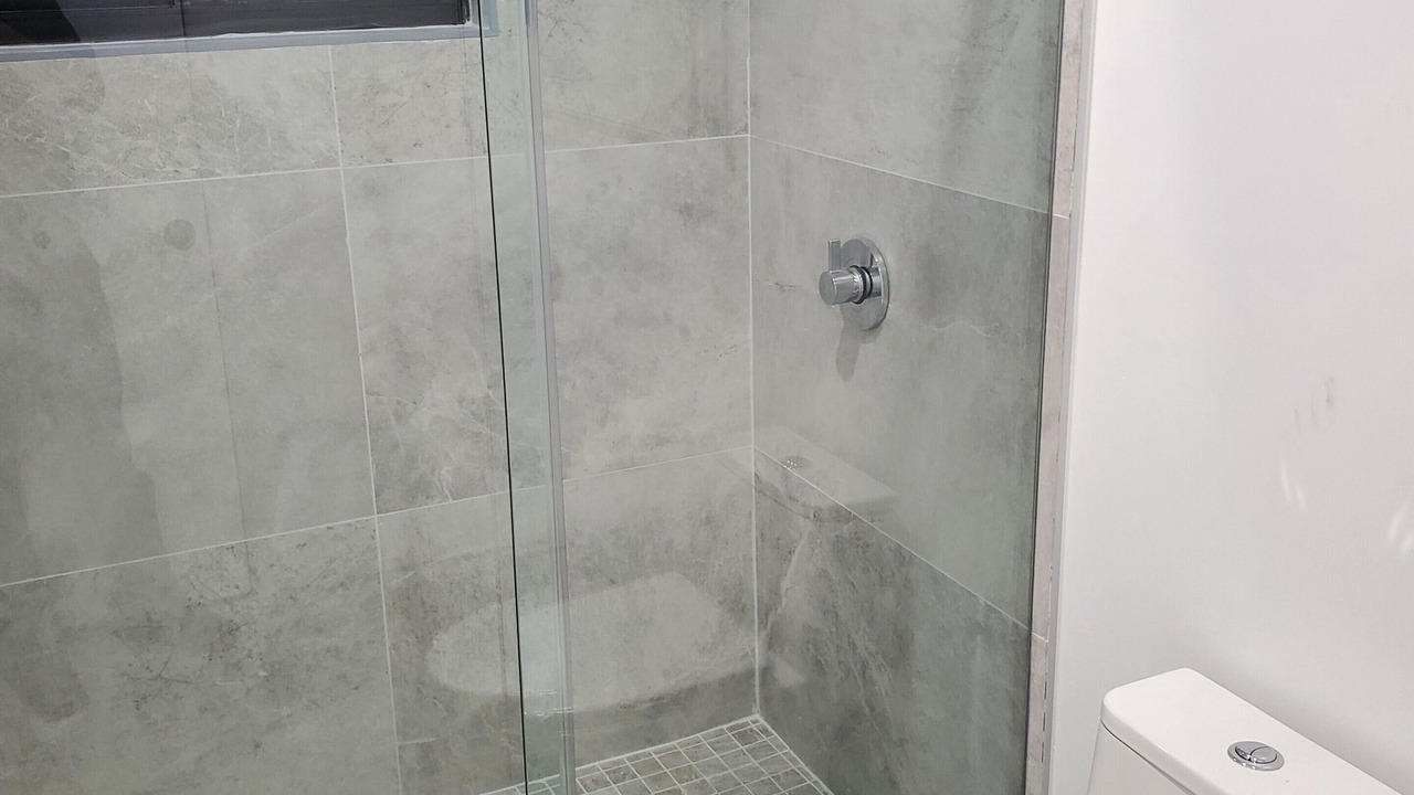 Photo of Bathroom in Kendale Lakes
