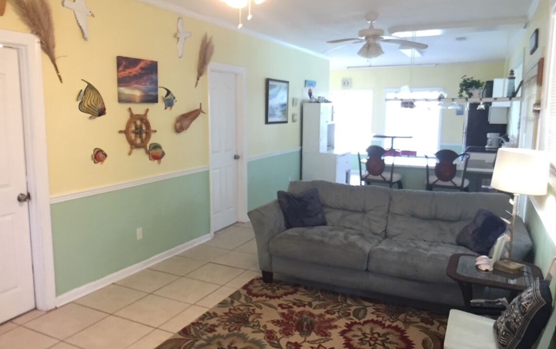 Photo of Livingroom in Alligator Point
