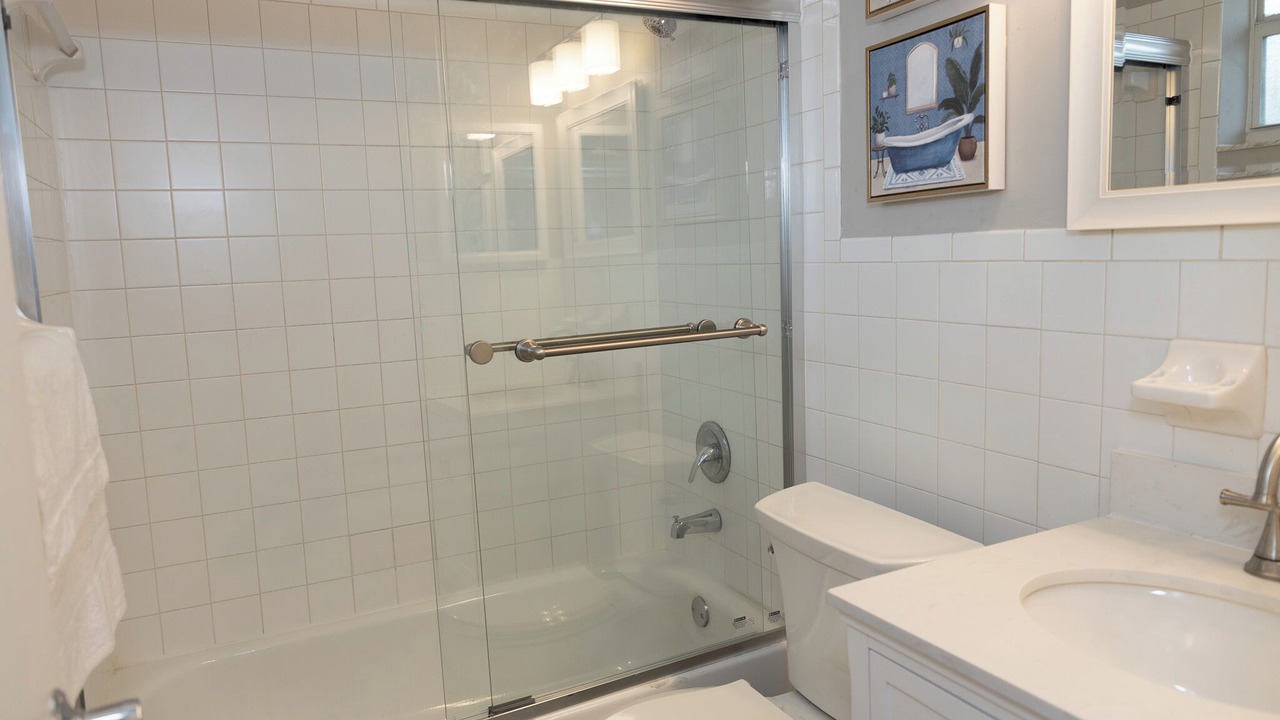 Photo of Bathroom in Ojus