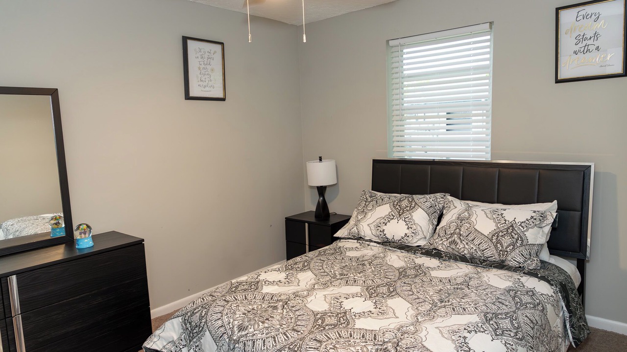Photo of Bedroom in Ojus