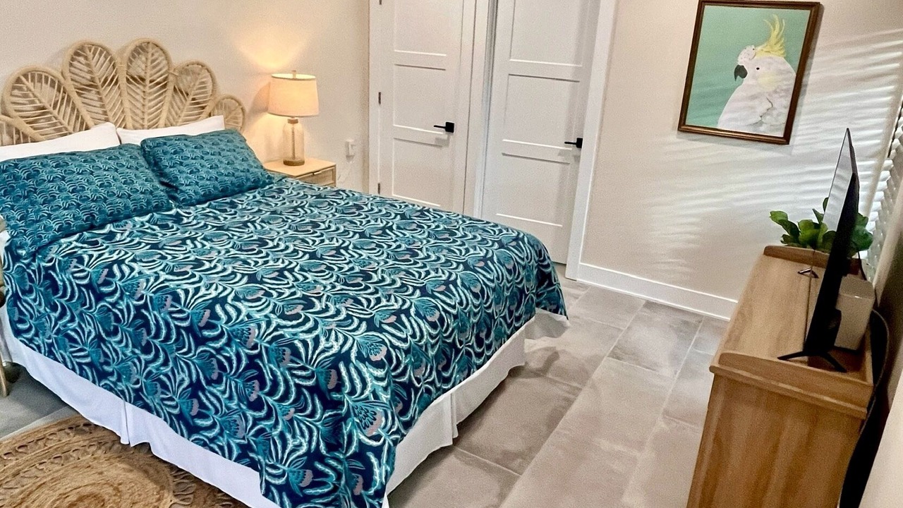 Photo of Bedroom in Yacht Club