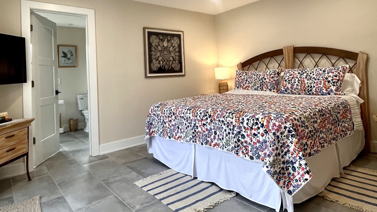 Photo of Bedroom in Yacht Club