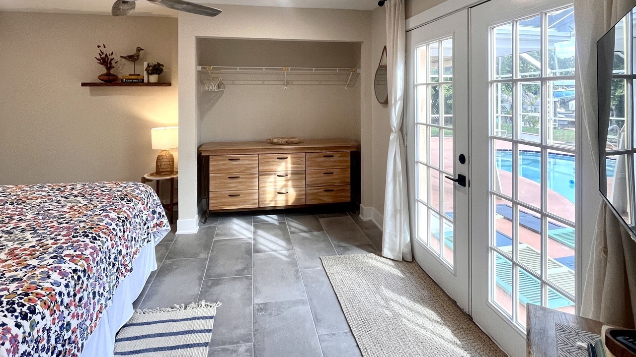 Photo of Bedroom in Yacht Club