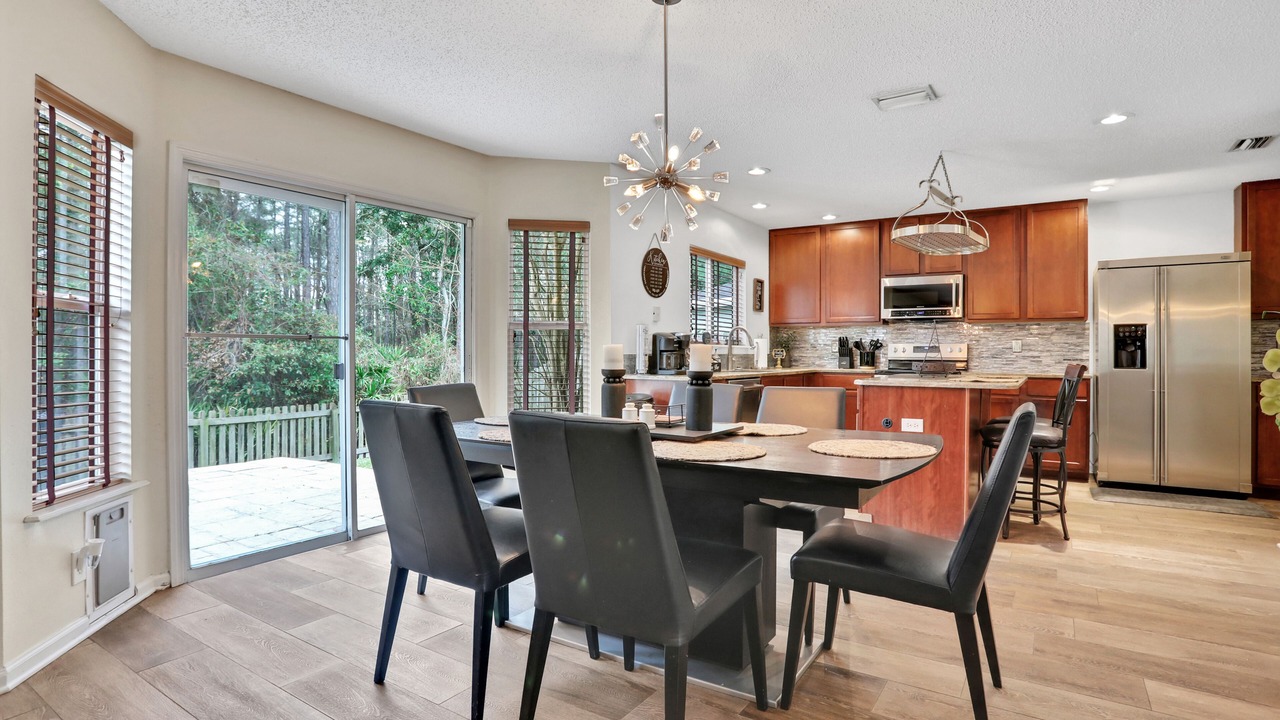 Photo of Livingroom in Northside