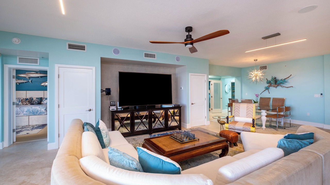 Photo of Livingroom in Rock Harbor