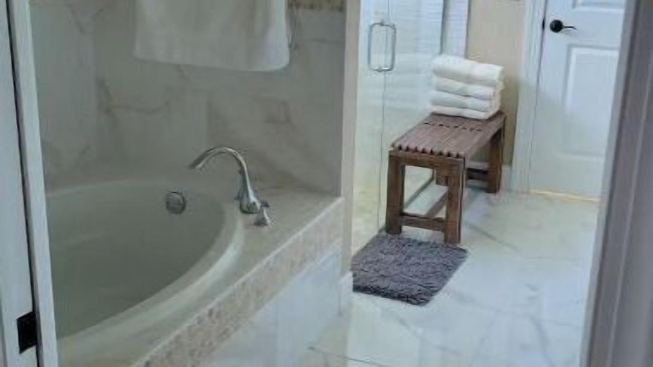 Photo of Bathroom in Harris
