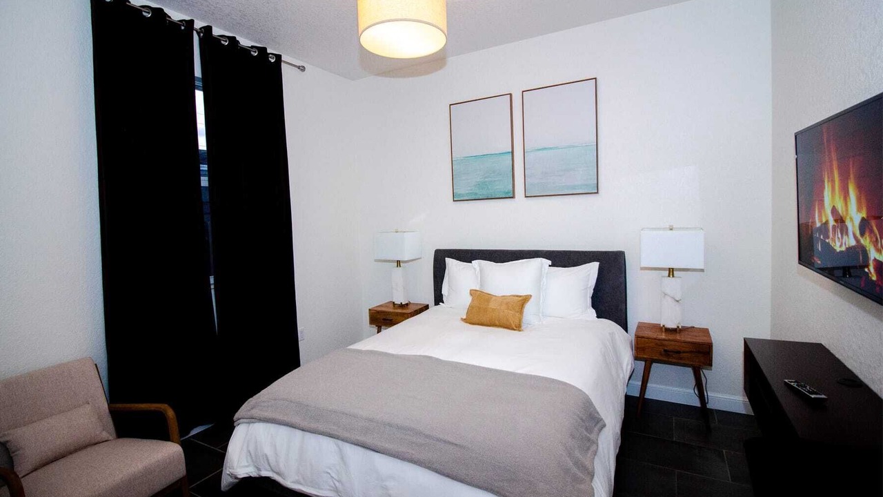 Photo of Bedroom in Dania Beach