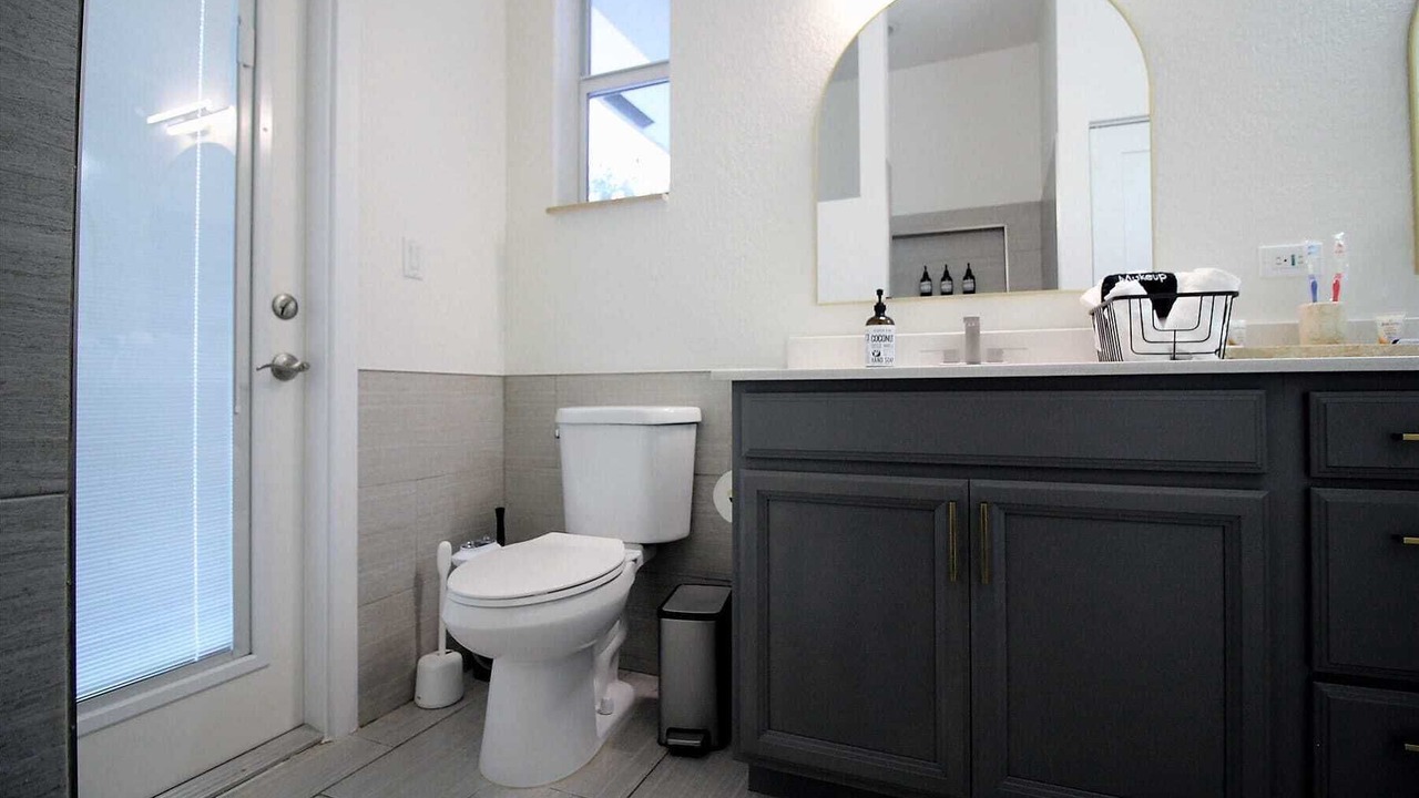 Photo of Bathroom in Dania Beach