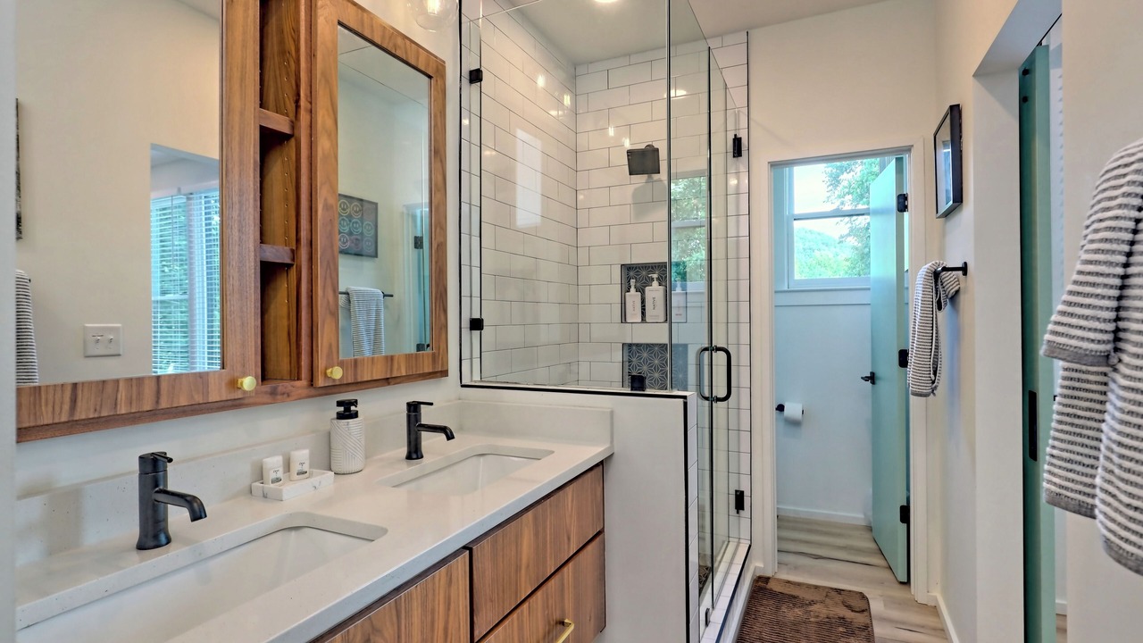 Photo of Bathroom in Clayton
