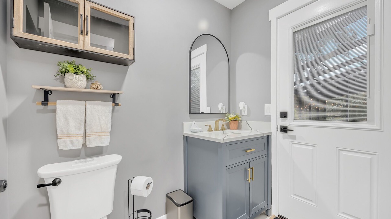 Photo of Bathroom in Doctors Inlet