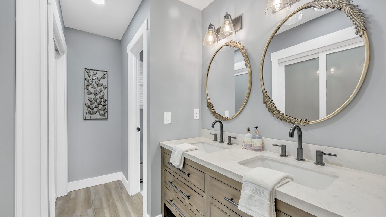 Photo of Bathroom in Doctors Inlet