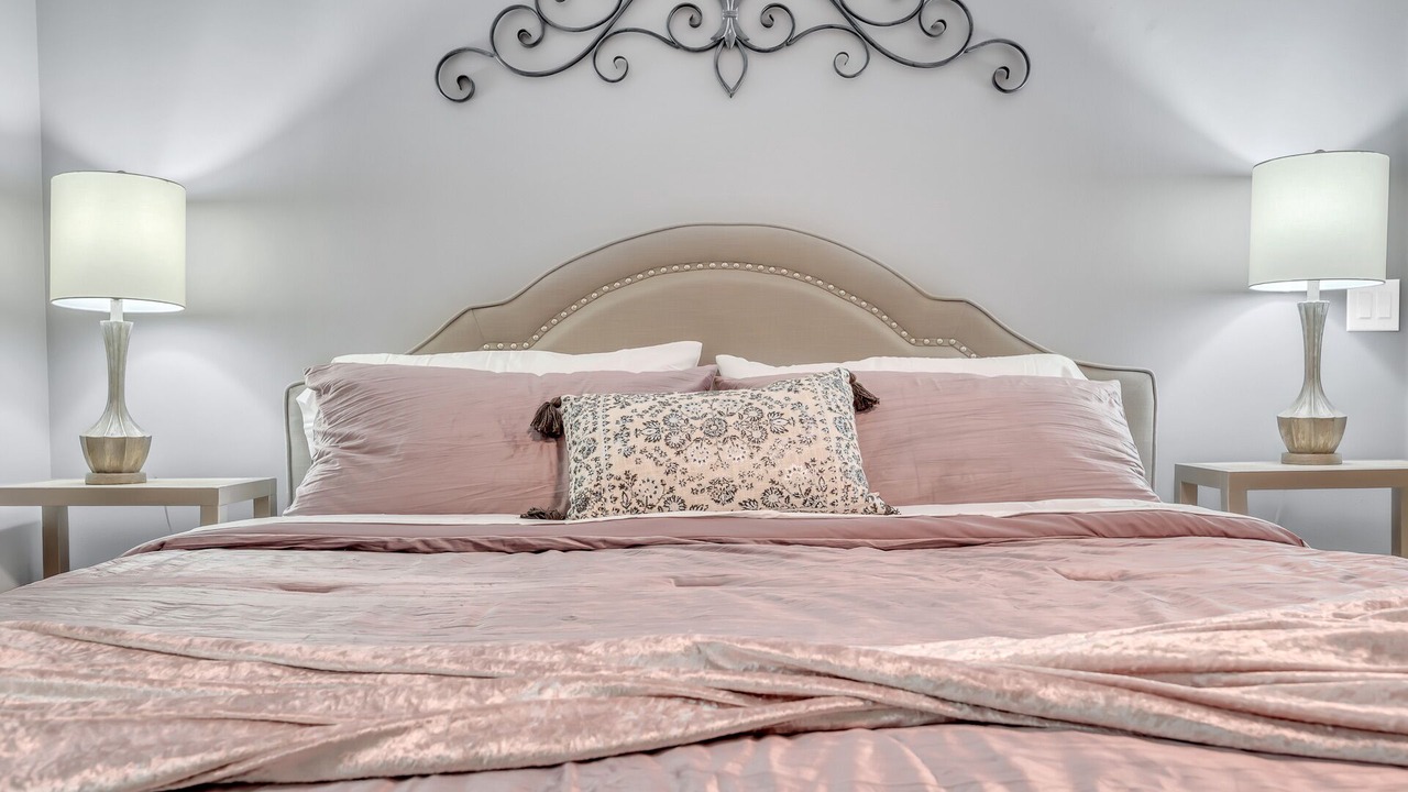 Photo of Bedroom in Doctors Inlet