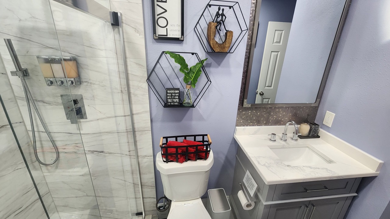 Photo of Bathroom in Orient Park