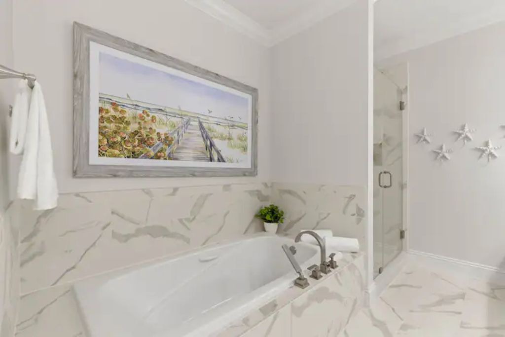 Photo of Bathroom in Plantation