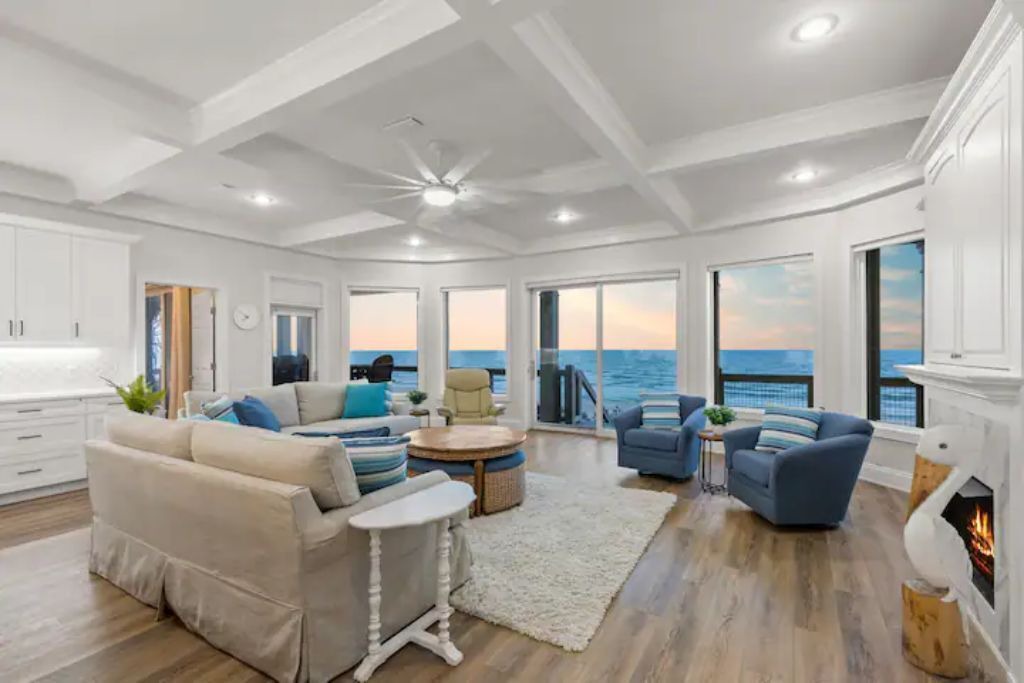 Photo of Livingroom in Plantation