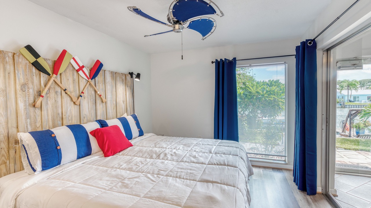 Photo of Bedroom in Cocoa Isles