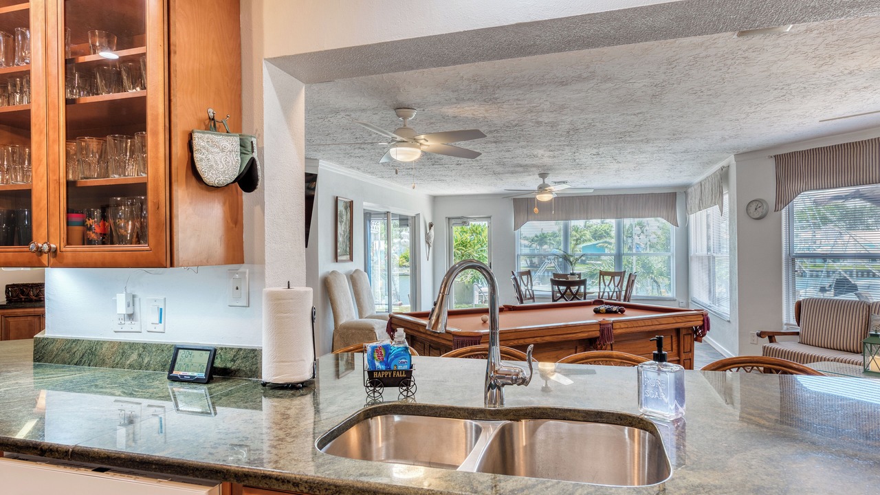 Photo of Bedroom in Cocoa Isles