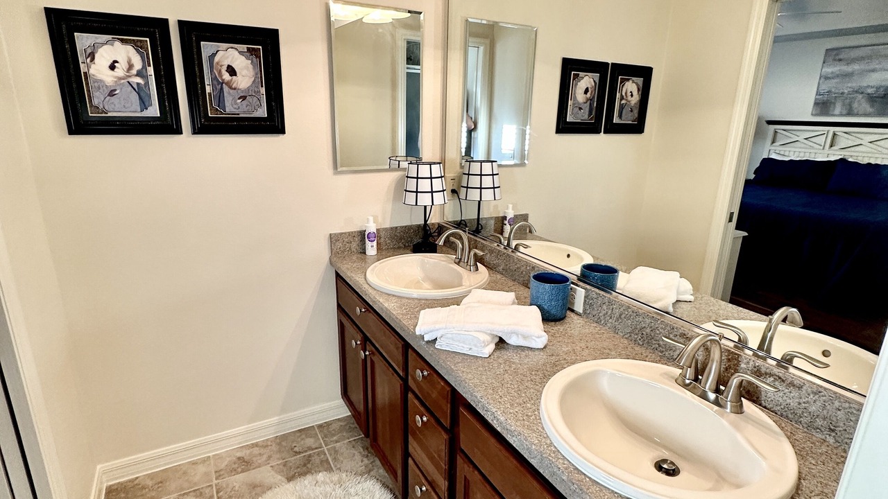 Photo of Bathroom in Collier