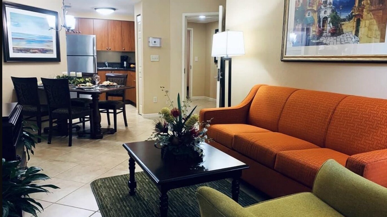 Photo of Livingroom in Weston