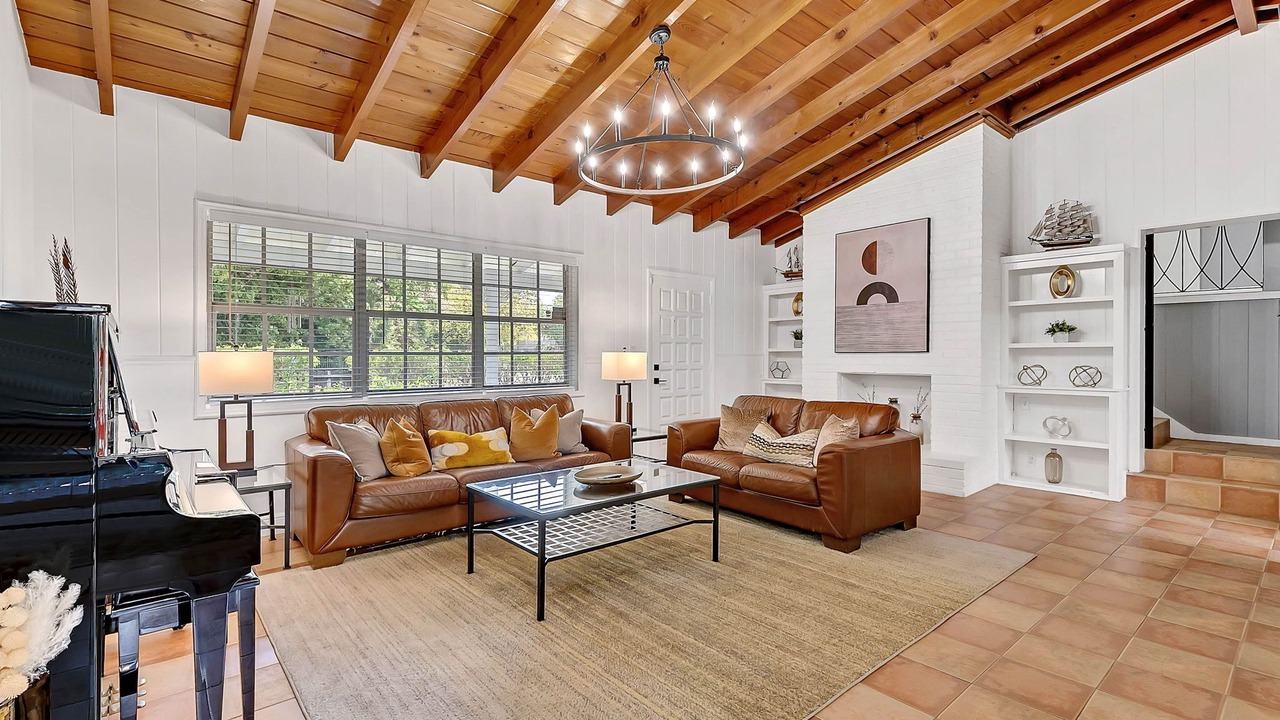 Photo of Livingroom in Little Havana