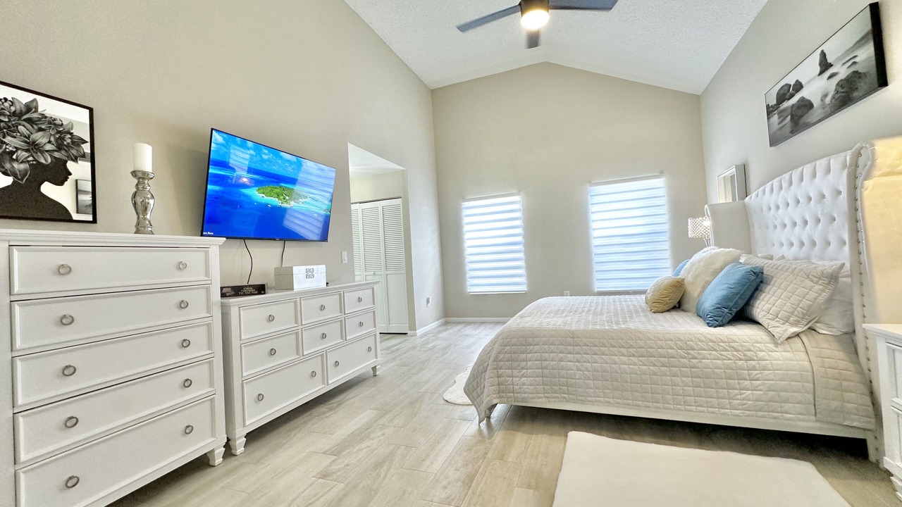 Photo of Bedroom in East Naples