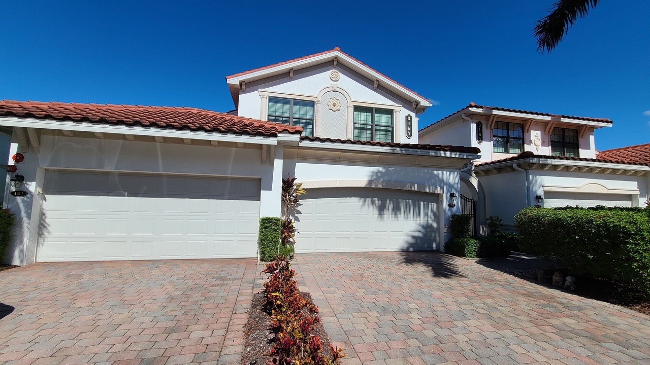 Photo of Outdoor in Naples