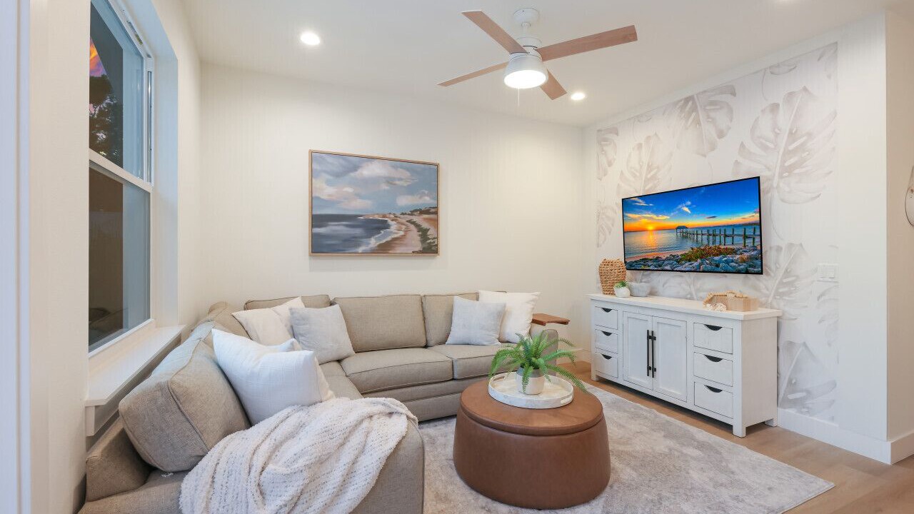 Photo of Livingroom in Palmetto