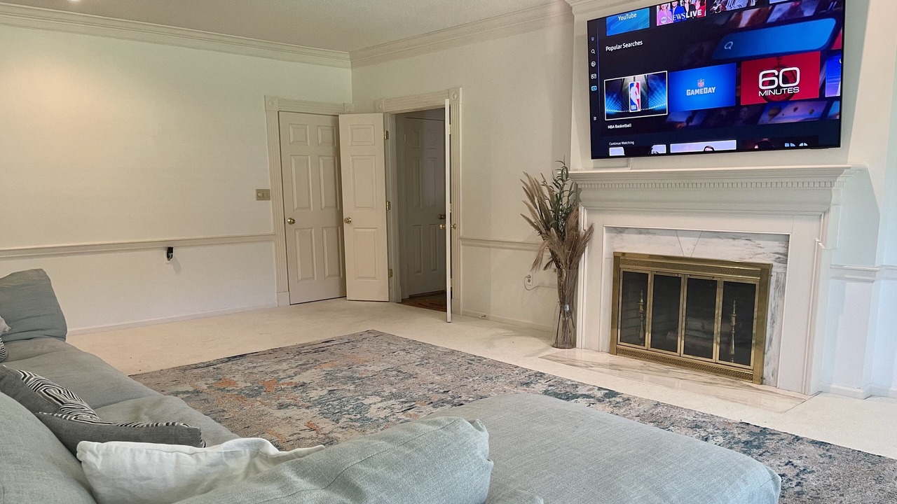 Photo of Livingroom in Gainesville